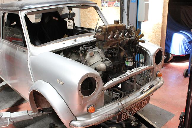 Restauration Mini Austin MKIV